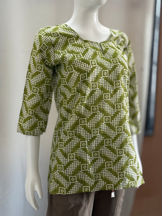KurtiKulture – Heer Olive Geometric Cotton Kurti